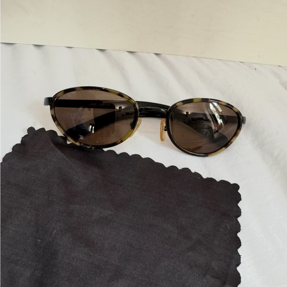 St. John Brown and Black Oval Sunglasses - Picture 4 of 4